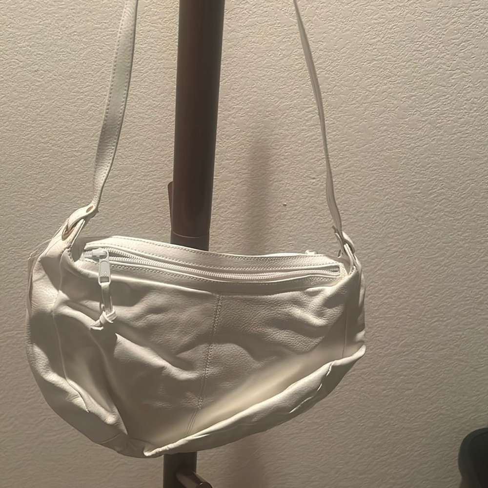 Slouchy Shoulder Bag   Off White.